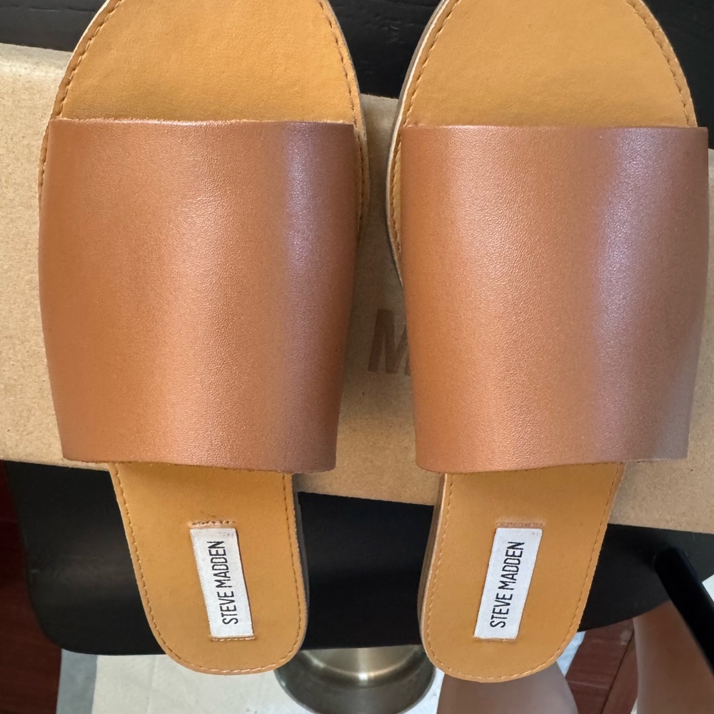 Steve Madden Tan Leather Minimalist Slide Sandals size 8